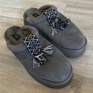 UGG Tazzle Slipper (Gray)